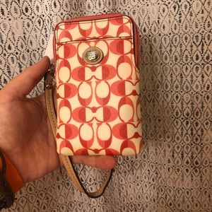 Coach phone holder/wristlet